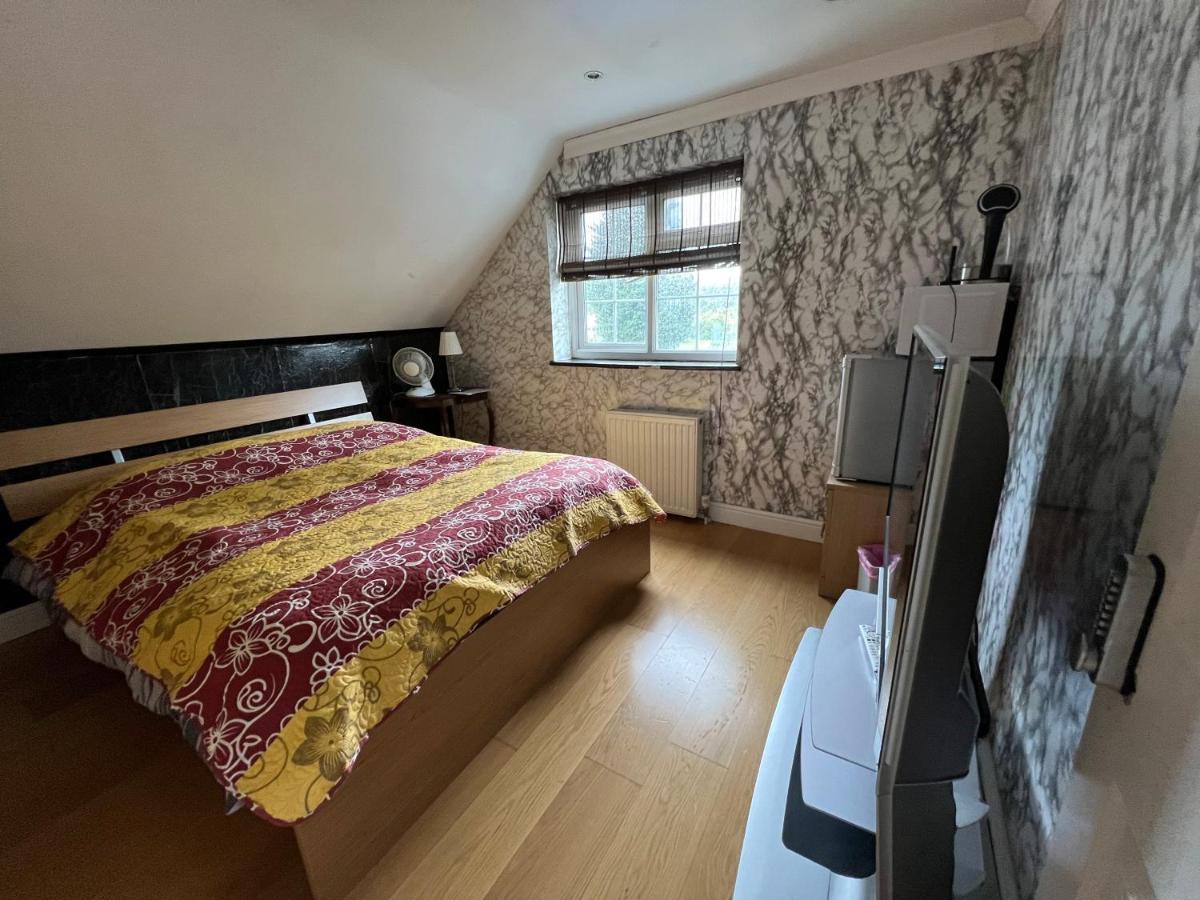 The Caduceus- Residence Chertsey Luaran gambar