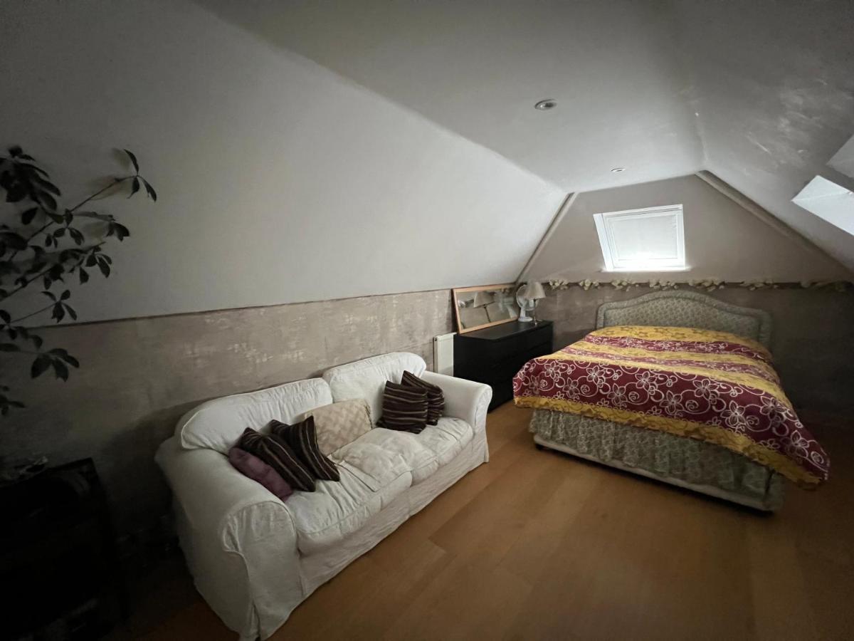 The Caduceus- Residence Chertsey Luaran gambar