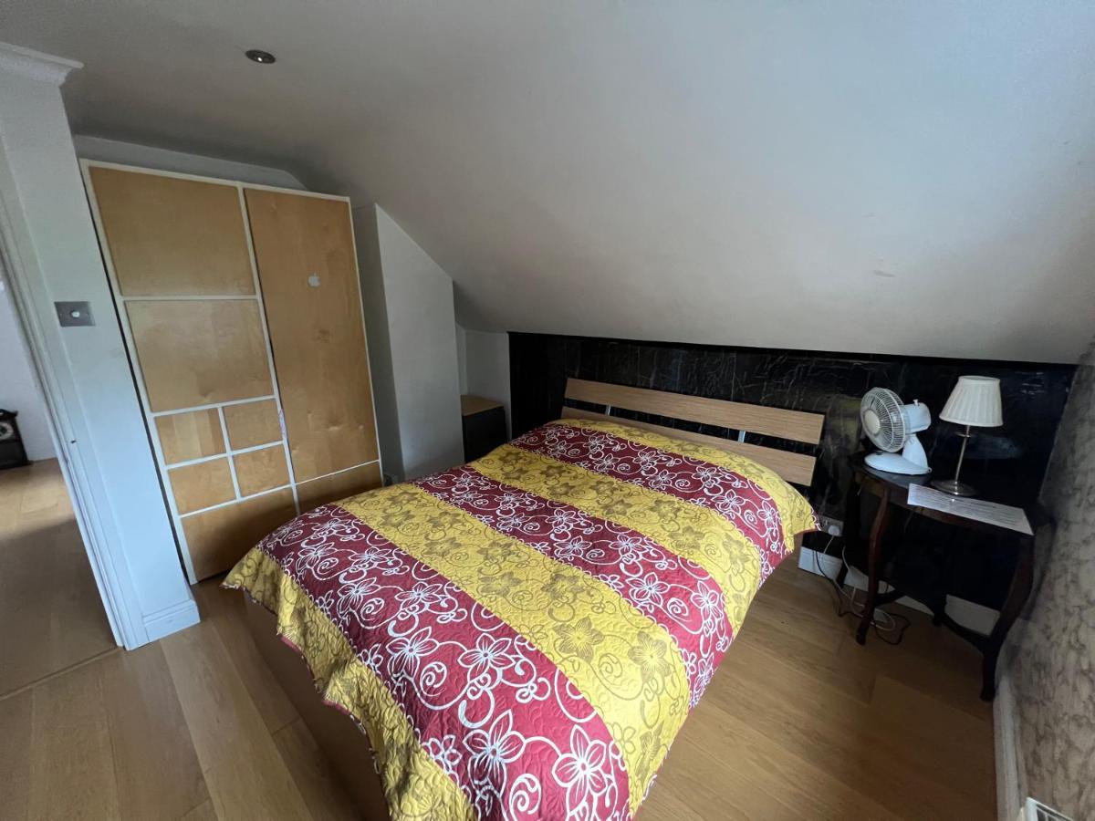 The Caduceus- Residence Chertsey Luaran gambar