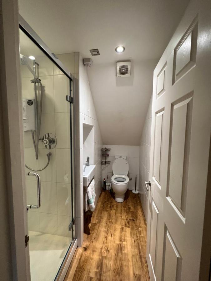 The Caduceus- Residence Chertsey Luaran gambar