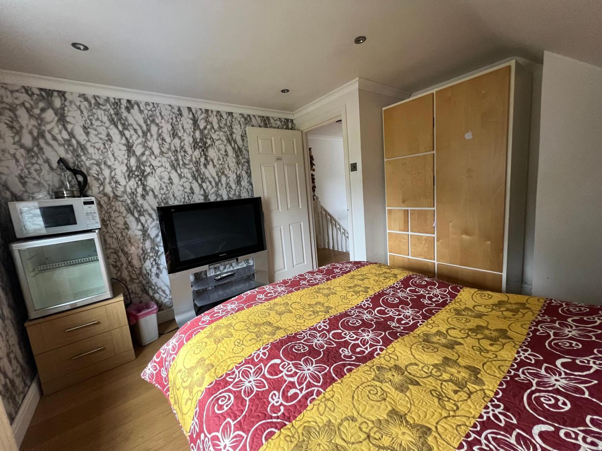 The Caduceus- Residence Chertsey Luaran gambar